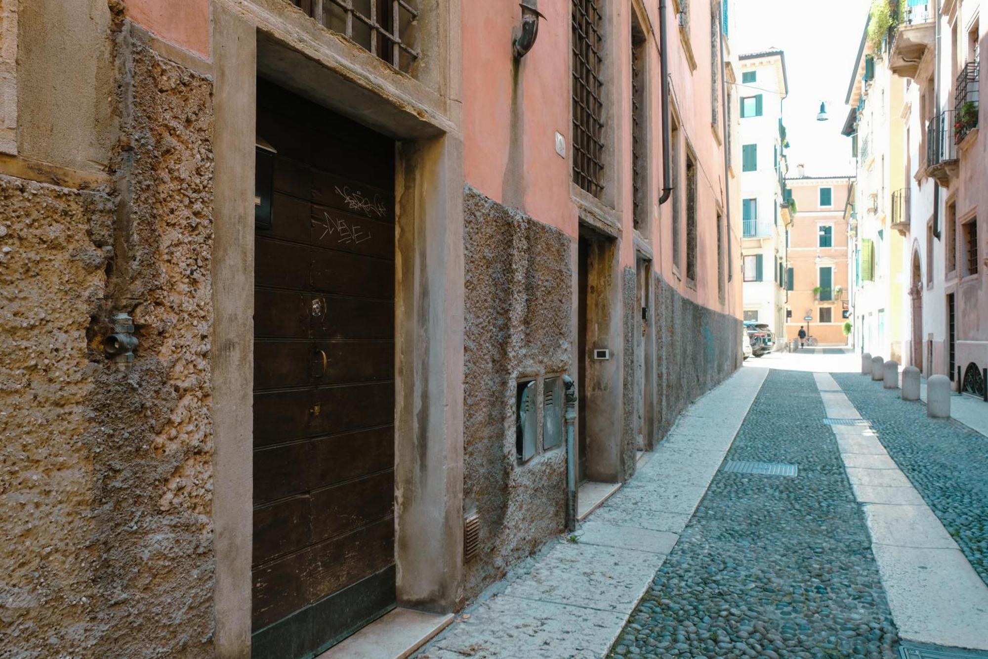 Carega City Center Apartment Verona Exterior foto